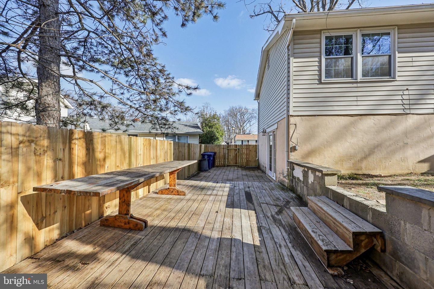 546 ROCKBRIDGE DR SE, LEESBURG, Virginia 20175, 4 Bedrooms Bedrooms, ,2 BathroomsBathrooms,Residential,For sale,546 ROCKBRIDGE DR SE,VALO2111934 MLS # VALO2111934