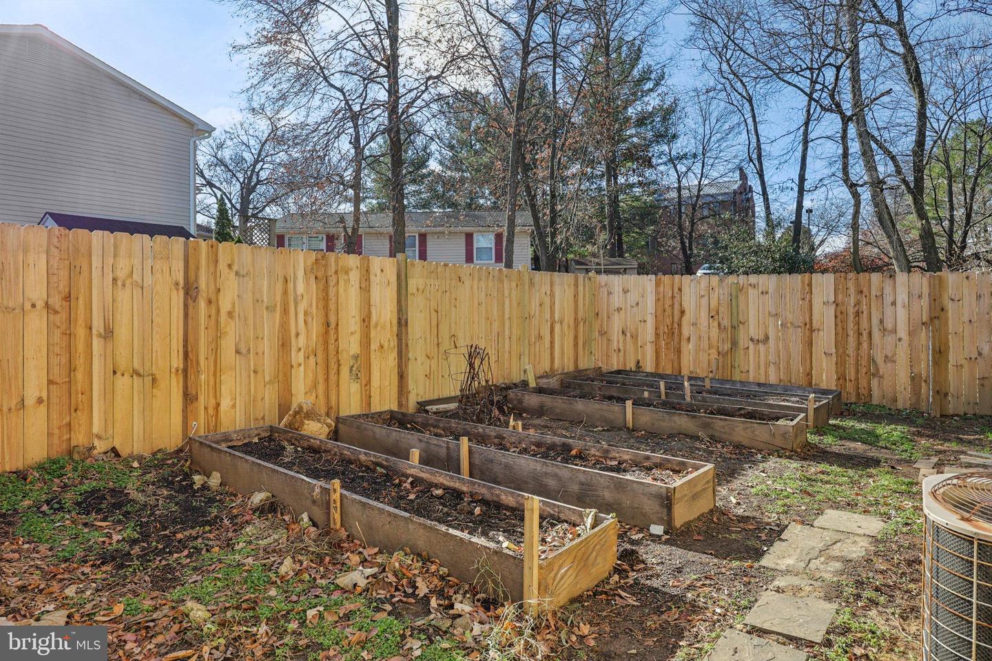 546 ROCKBRIDGE DR SE, LEESBURG, Virginia 20175, 4 Bedrooms Bedrooms, ,2 BathroomsBathrooms,Residential,For sale,546 ROCKBRIDGE DR SE,VALO2111934 MLS # VALO2111934