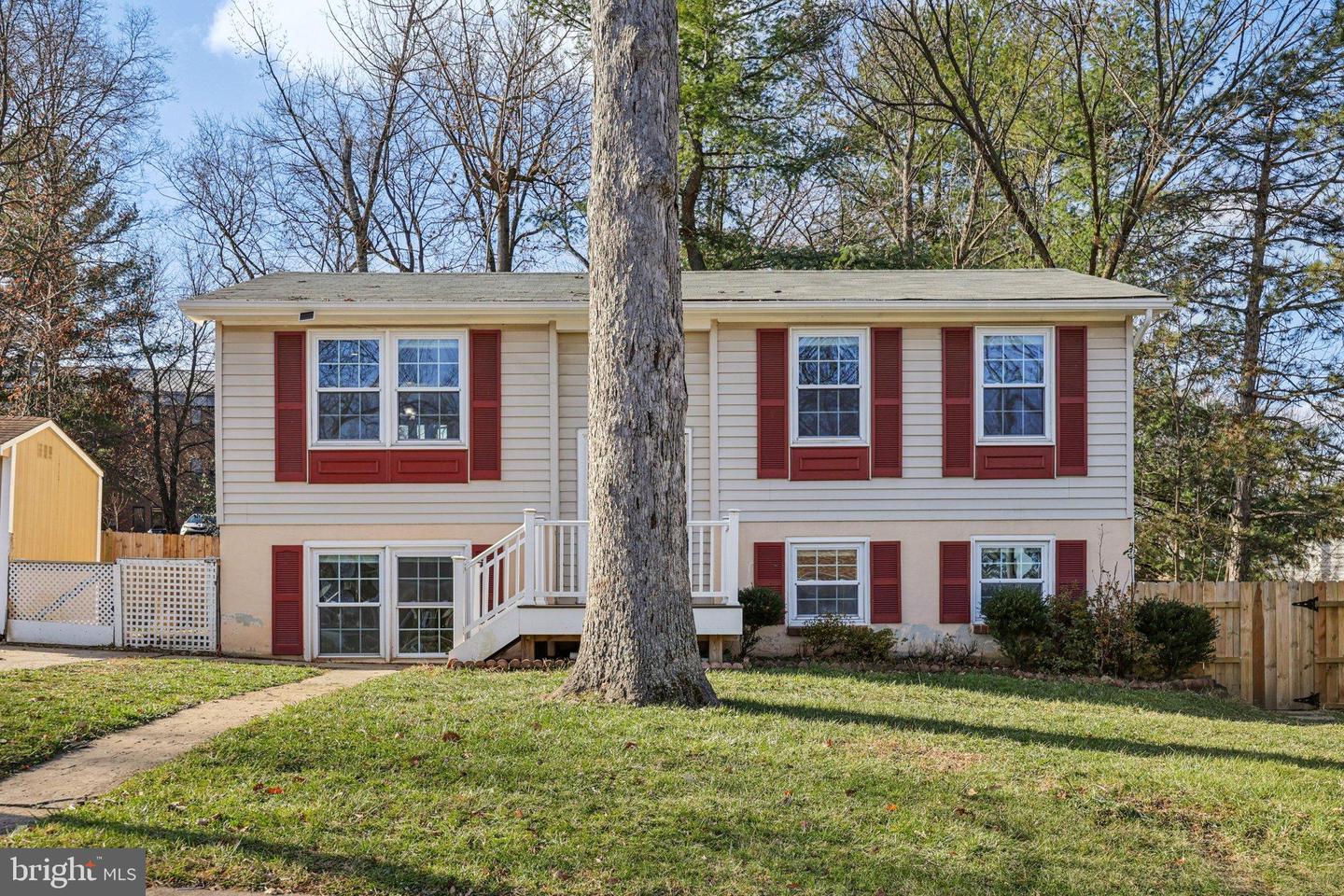 546 ROCKBRIDGE DR SE, LEESBURG, Virginia 20175, 4 Bedrooms Bedrooms, ,2 BathroomsBathrooms,Residential,For sale,546 ROCKBRIDGE DR SE,VALO2111934 MLS # VALO2111934