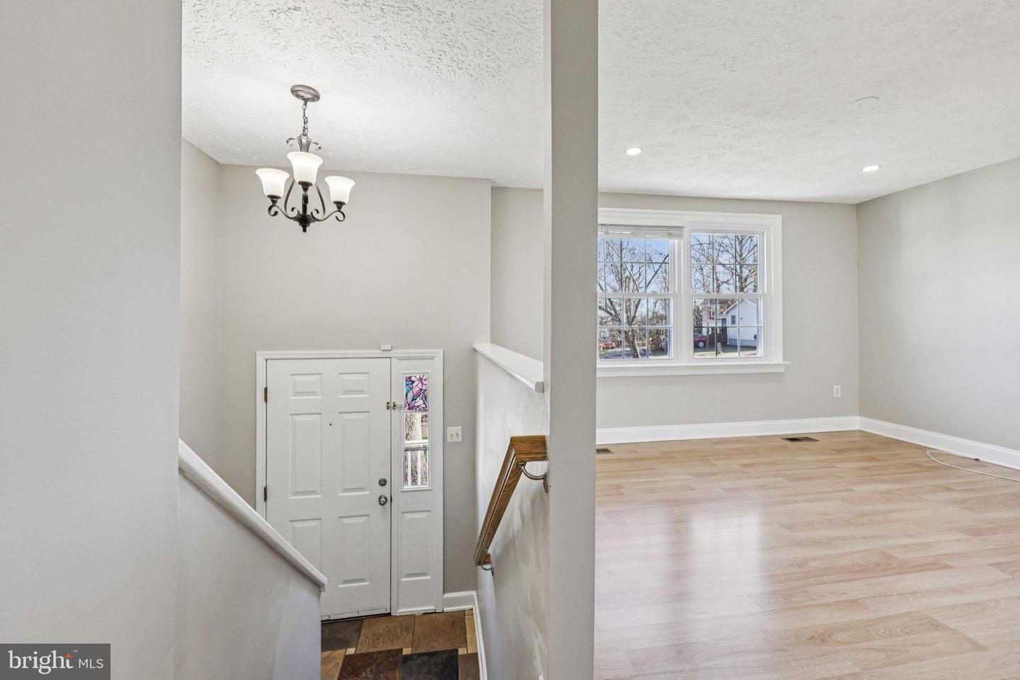 546 ROCKBRIDGE DR SE, LEESBURG, Virginia 20175, 4 Bedrooms Bedrooms, ,2 BathroomsBathrooms,Residential,For sale,546 ROCKBRIDGE DR SE,VALO2111934 MLS # VALO2111934