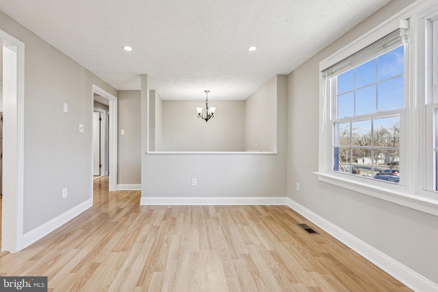 546 ROCKBRIDGE DR SE, LEESBURG, Virginia 20175, 4 Bedrooms Bedrooms, ,2 BathroomsBathrooms,Residential,For sale,546 ROCKBRIDGE DR SE,VALO2111934 MLS # VALO2111934