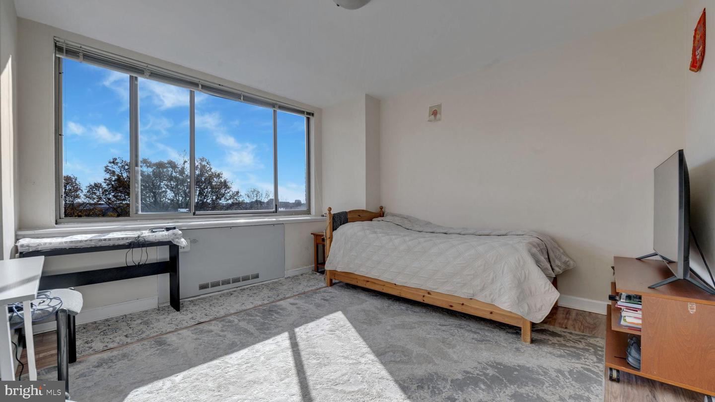 1111 ARLINGTON BLVD #905, ARLINGTON, Virginia 22209, 1 Bedroom Bedrooms, 2 Rooms Rooms,1 BathroomBathrooms,Residential,For sale,1111 ARLINGTON BLVD #905,VAAR2066592 MLS # VAAR2066592