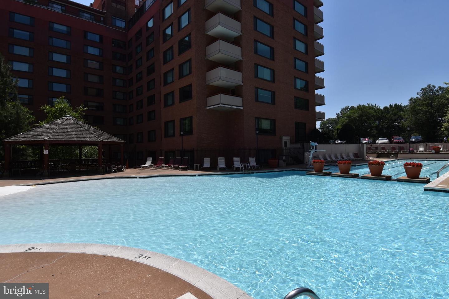 1111 ARLINGTON BLVD #905, ARLINGTON, Virginia 22209, 1 Bedroom Bedrooms, 2 Rooms Rooms,1 BathroomBathrooms,Residential,For sale,1111 ARLINGTON BLVD #905,VAAR2066592 MLS # VAAR2066592