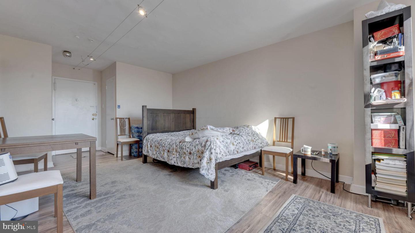 1111 ARLINGTON BLVD #905, ARLINGTON, Virginia 22209, 1 Bedroom Bedrooms, 2 Rooms Rooms,1 BathroomBathrooms,Residential,For sale,1111 ARLINGTON BLVD #905,VAAR2066592 MLS # VAAR2066592