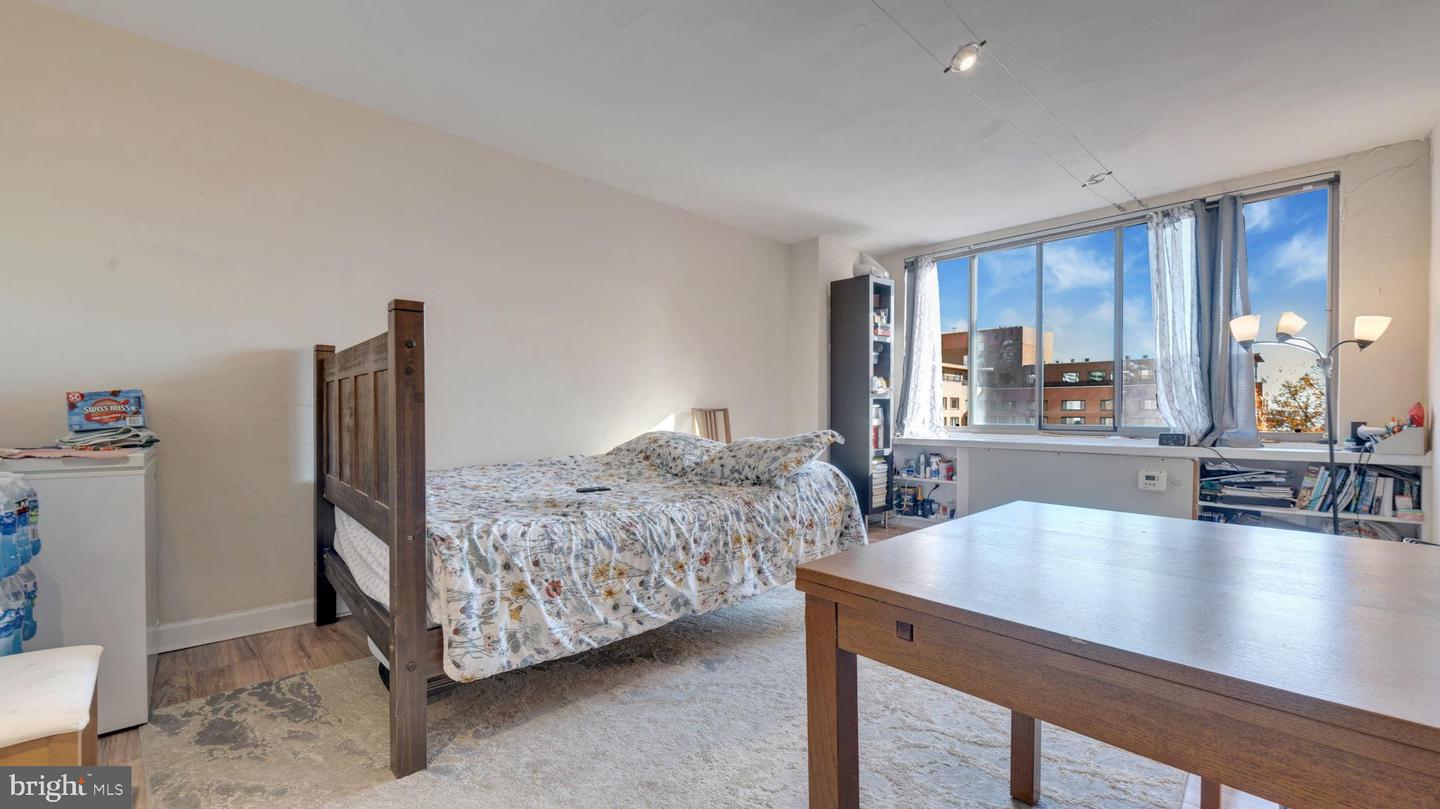 1111 ARLINGTON BLVD #905, ARLINGTON, Virginia 22209, 1 Bedroom Bedrooms, 2 Rooms Rooms,1 BathroomBathrooms,Residential,For sale,1111 ARLINGTON BLVD #905,VAAR2066592 MLS # VAAR2066592