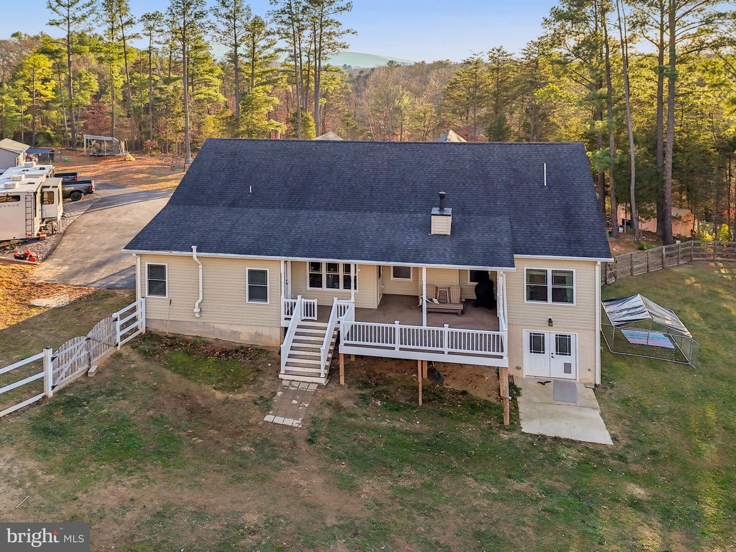 3289 RIVERMONT DR, FRONT ROYAL, Virginia 22630, 5 Bedrooms Bedrooms, ,3 BathroomsBathrooms,Residential,For sale,3289 RIVERMONT DR,VAWR2012886 MLS # VAWR2012886 3289 RIVERMONT DR, FRONT ROYAL, Virginia 22630, 5 Bedrooms Bedrooms, ,3 BathroomsBathrooms,Residential,For sale,3289 RIVERMONT DR,VAWR2012886 MLS # VAWR2012886