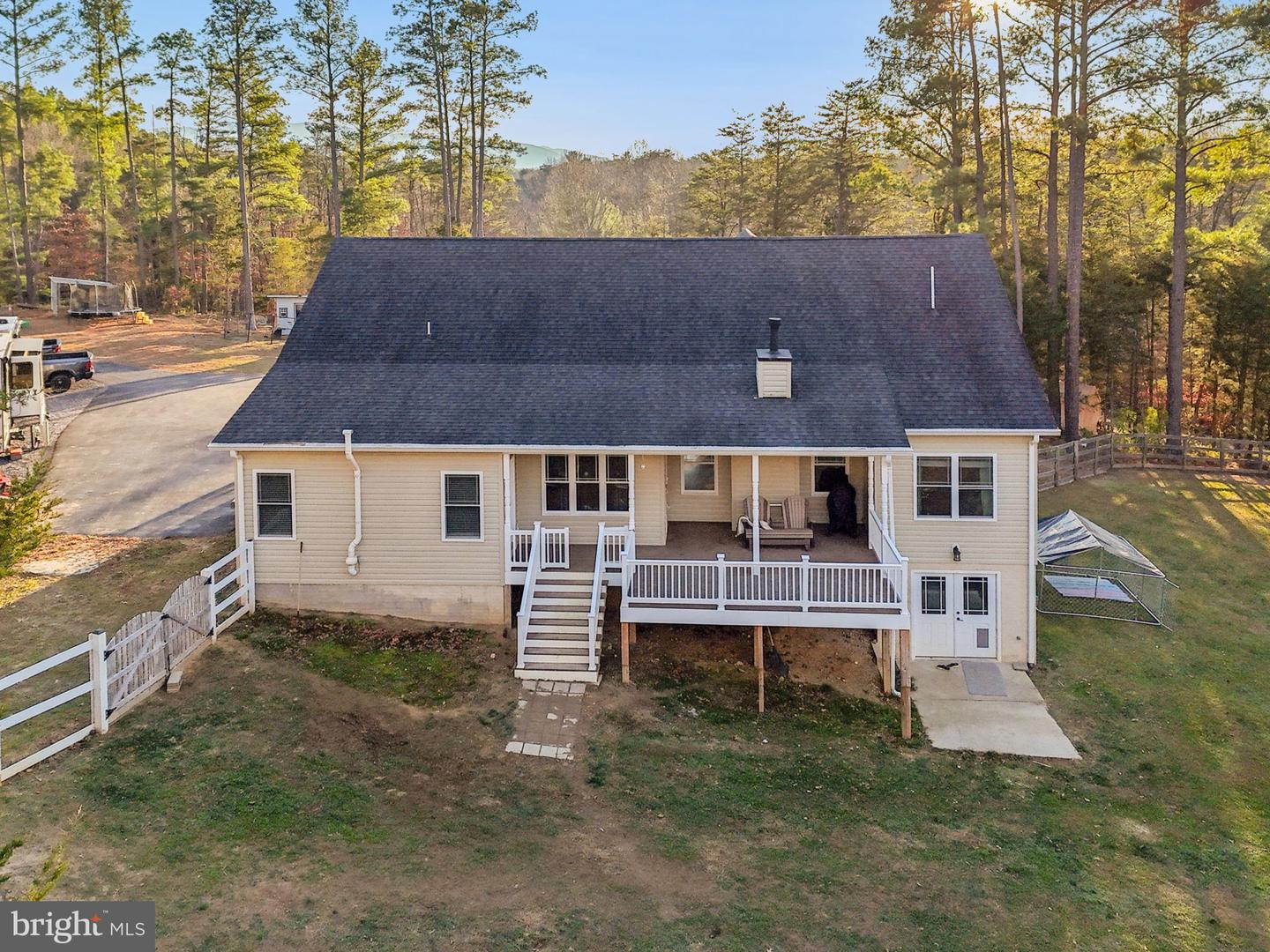 3289 RIVERMONT DR, FRONT ROYAL, Virginia 22630, 5 Bedrooms Bedrooms, ,3 BathroomsBathrooms,Residential,For sale,3289 RIVERMONT DR,VAWR2012886 MLS # VAWR2012886 3289 RIVERMONT DR, FRONT ROYAL, Virginia 22630, 5 Bedrooms Bedrooms, ,3 BathroomsBathrooms,Residential,For sale,3289 RIVERMONT DR,VAWR2012886 MLS # VAWR2012886