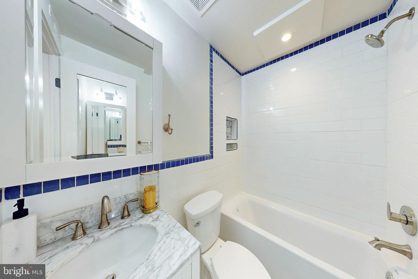 2806 FRANKLIN ST NE, WASHINGTON, District Of Columbia 20018, 6 Bedrooms Bedrooms, ,5 BathroomsBathrooms,Residential,For sale,2806 FRANKLIN ST NE,DCDC2233770 MLS # DCDC2233770