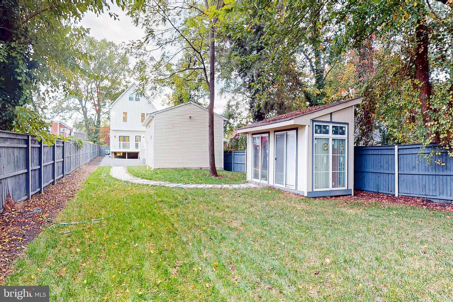 2806 FRANKLIN ST NE, WASHINGTON, District Of Columbia 20018, 6 Bedrooms Bedrooms, ,5 BathroomsBathrooms,Residential,For sale,2806 FRANKLIN ST NE,DCDC2233770 MLS # DCDC2233770