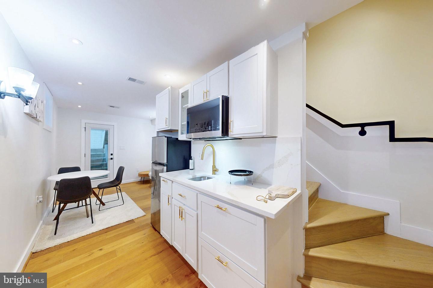 2806 FRANKLIN ST NE, WASHINGTON, District Of Columbia 20018, 6 Bedrooms Bedrooms, ,5 BathroomsBathrooms,Residential,For sale,2806 FRANKLIN ST NE,DCDC2233770 MLS # DCDC2233770