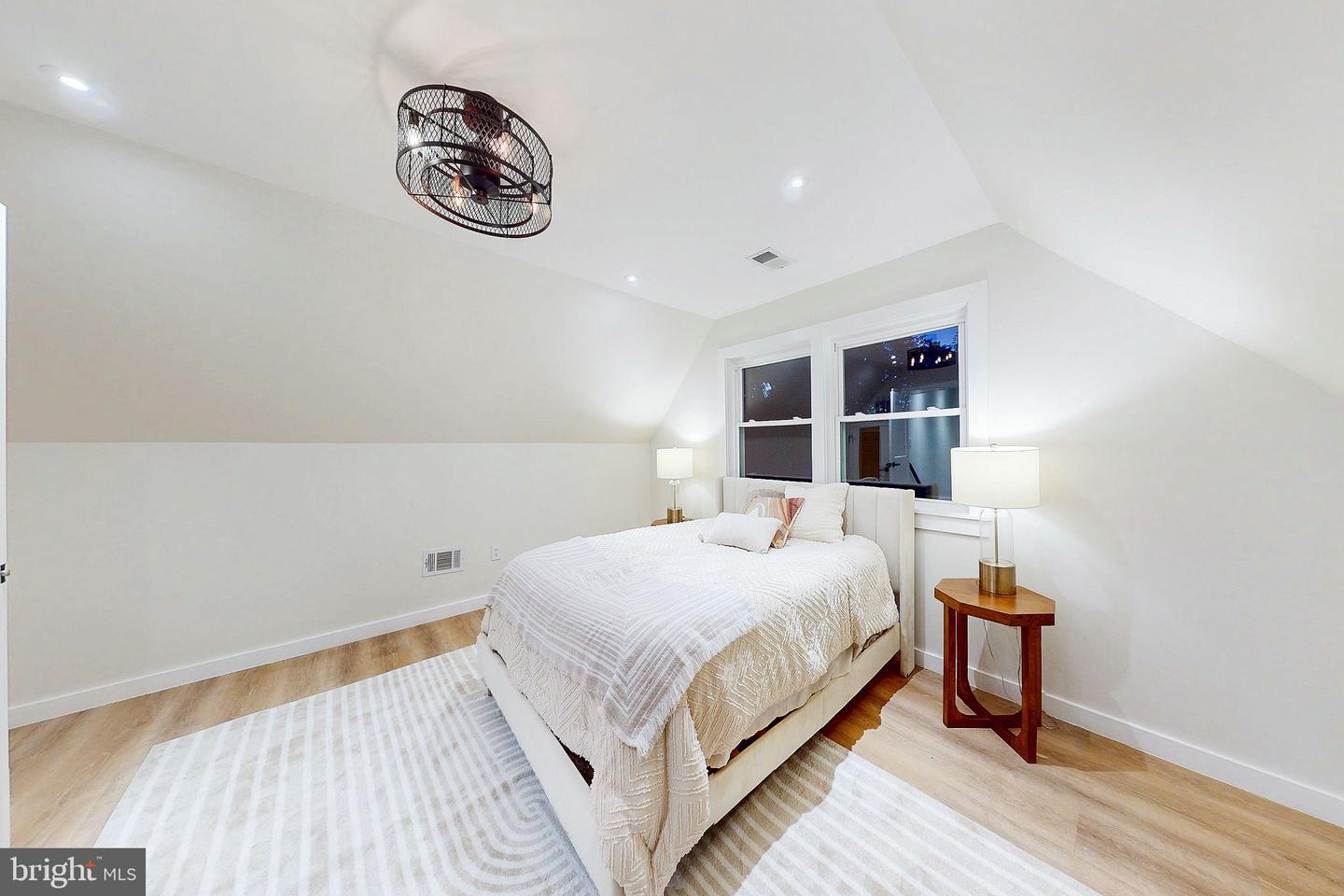 2806 FRANKLIN ST NE, WASHINGTON, District Of Columbia 20018, 6 Bedrooms Bedrooms, ,5 BathroomsBathrooms,Residential,For sale,2806 FRANKLIN ST NE,DCDC2233770 MLS # DCDC2233770