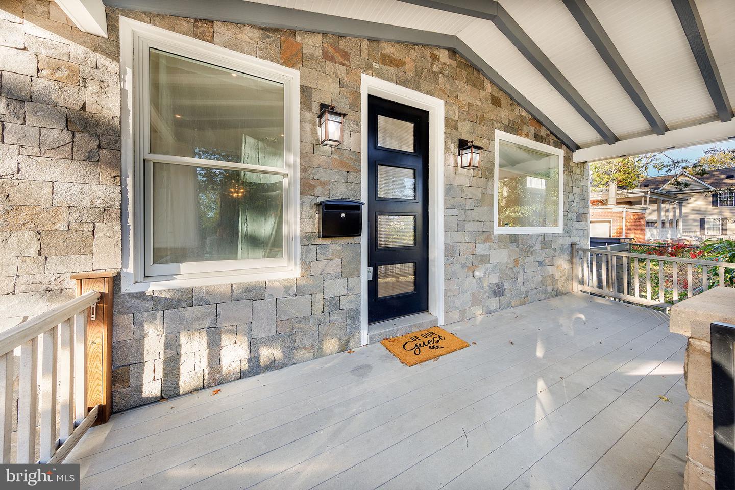 2806 FRANKLIN ST NE, WASHINGTON, District Of Columbia 20018, 6 Bedrooms Bedrooms, ,5 BathroomsBathrooms,Residential,For sale,2806 FRANKLIN ST NE,DCDC2233770 MLS # DCDC2233770