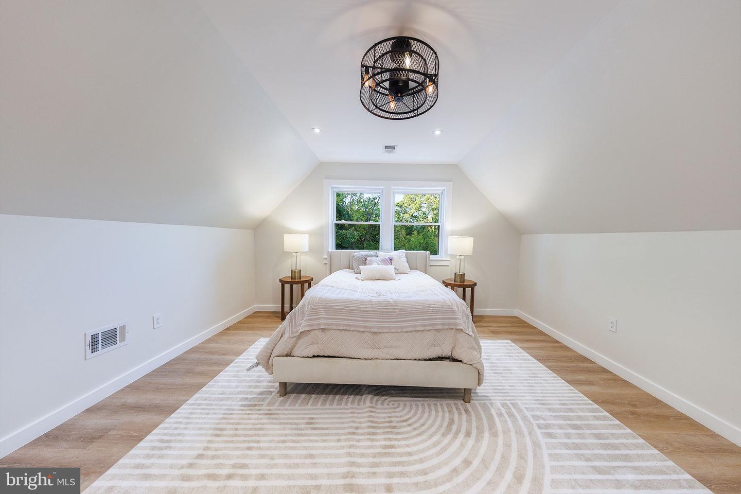 2806 FRANKLIN ST NE, WASHINGTON, District Of Columbia 20018, 6 Bedrooms Bedrooms, ,5 BathroomsBathrooms,Residential,For sale,2806 FRANKLIN ST NE,DCDC2233770 MLS # DCDC2233770