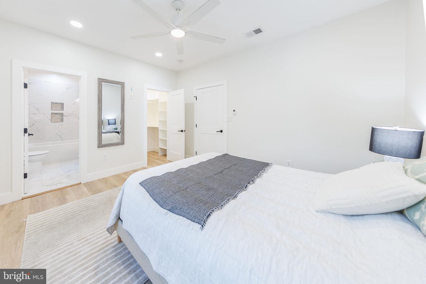 2806 FRANKLIN ST NE, WASHINGTON, District Of Columbia 20018, 6 Bedrooms Bedrooms, ,5 BathroomsBathrooms,Residential,For sale,2806 FRANKLIN ST NE,DCDC2233770 MLS # DCDC2233770