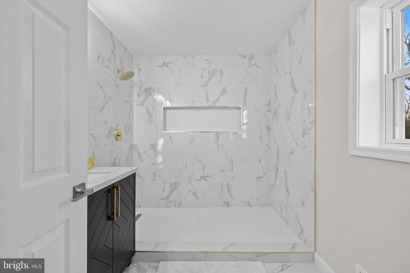 4405 LAUREL RD, ALEXANDRIA, Virginia 22309, 4 Bedrooms Bedrooms, ,3 BathroomsBathrooms,Residential,For sale,4405 LAUREL RD,VAFX2281384 MLS # VAFX2281384