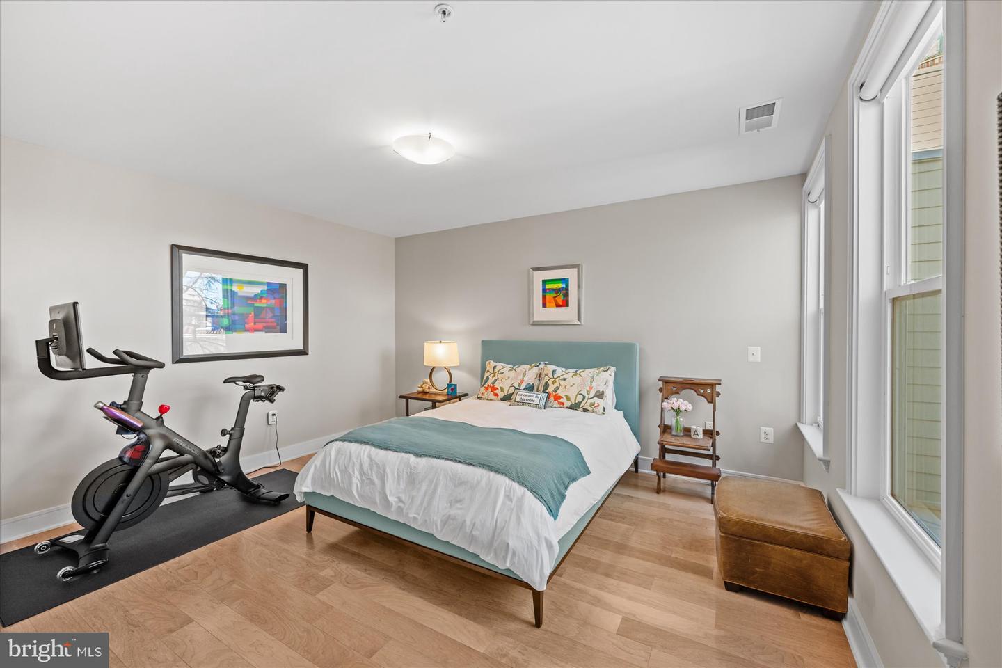 5105 CONNECTICUT AVE NW #3, WASHINGTON, District Of Columbia 20008, 2 Bedrooms Bedrooms, ,2 BathroomsBathrooms,Residential,For sale,5105 CONNECTICUT AVE NW #3,DCDC2233778 MLS # DCDC2233778