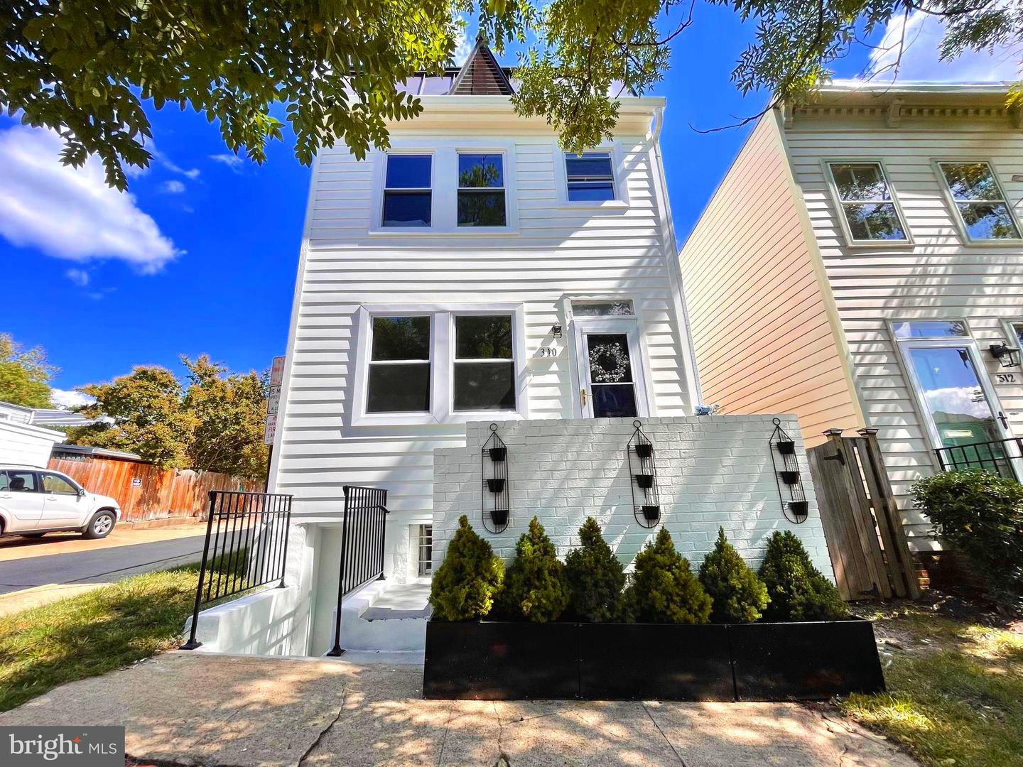 310 S ALFRED ST, ALEXANDRIA, Virginia 22314, 4 Bedrooms Bedrooms, ,3 BathroomsBathrooms,Residential,For sale,310 S ALFRED ST,VAAX2052172 MLS # VAAX2052172 310 S ALFRED ST, ALEXANDRIA, Virginia 22314, 4 Bedrooms Bedrooms, ,3 BathroomsBathrooms,Residential,For sale,310 S ALFRED ST,VAAX2052172 MLS # VAAX2052172