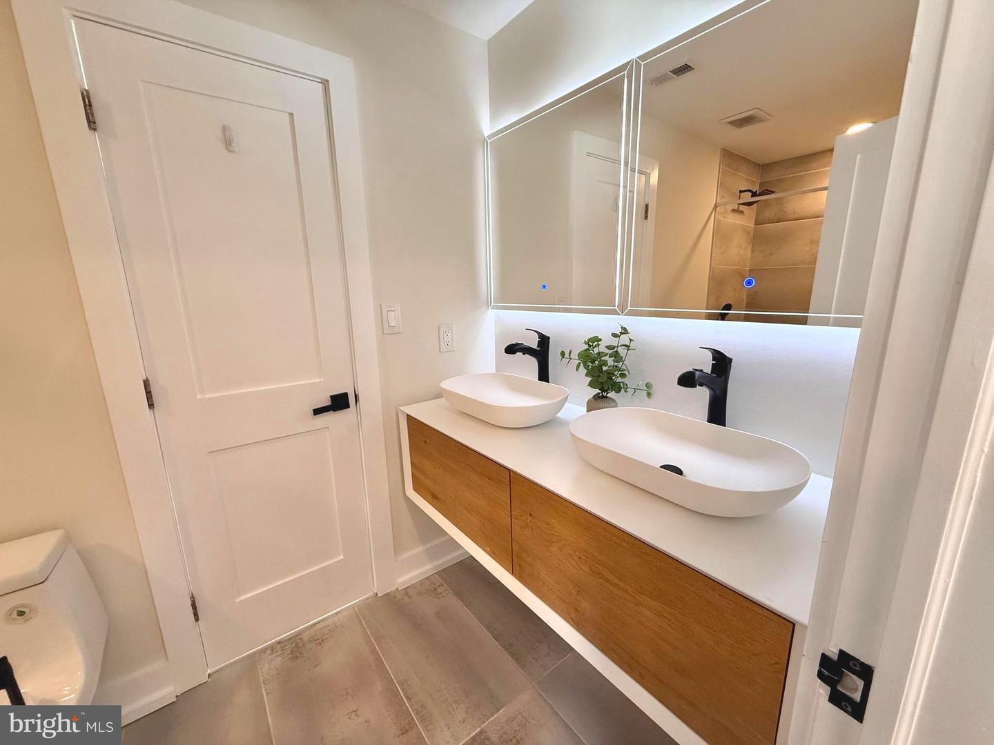 310 S ALFRED ST, ALEXANDRIA, Virginia 22314, 4 Bedrooms Bedrooms, ,3 BathroomsBathrooms,Residential,For sale,310 S ALFRED ST,VAAX2052172 MLS # VAAX2052172 310 S ALFRED ST, ALEXANDRIA, Virginia 22314, 4 Bedrooms Bedrooms, ,3 BathroomsBathrooms,Residential,For sale,310 S ALFRED ST,VAAX2052172 MLS # VAAX2052172