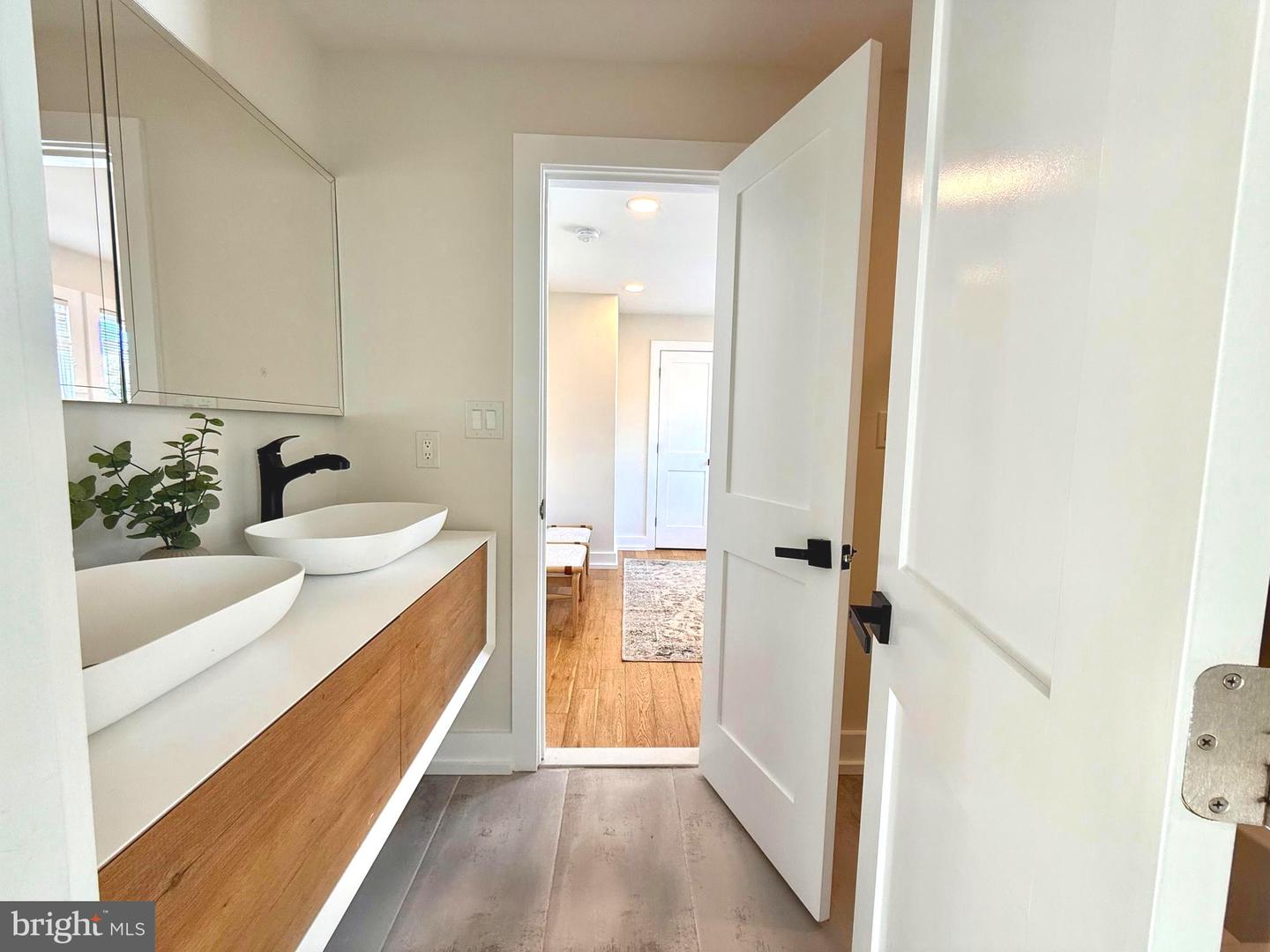 310 S ALFRED ST, ALEXANDRIA, Virginia 22314, 4 Bedrooms Bedrooms, ,3 BathroomsBathrooms,Residential,For sale,310 S ALFRED ST,VAAX2052172 MLS # VAAX2052172 310 S ALFRED ST, ALEXANDRIA, Virginia 22314, 4 Bedrooms Bedrooms, ,3 BathroomsBathrooms,Residential,For sale,310 S ALFRED ST,VAAX2052172 MLS # VAAX2052172