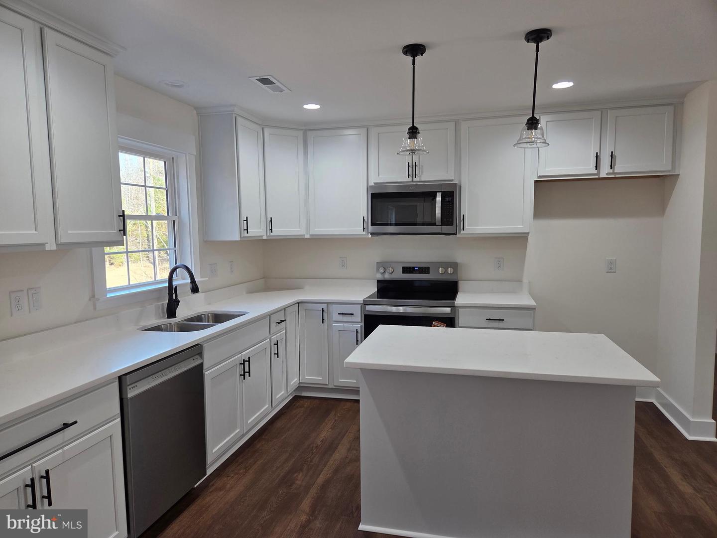 115 BUSBEES POINT RD, BUMPASS, Virginia 23024, 3 Bedrooms Bedrooms, ,2 BathroomsBathrooms,Residential,For sale,115 BUSBEES POINT RD,VALA2008980 MLS # VALA2008980