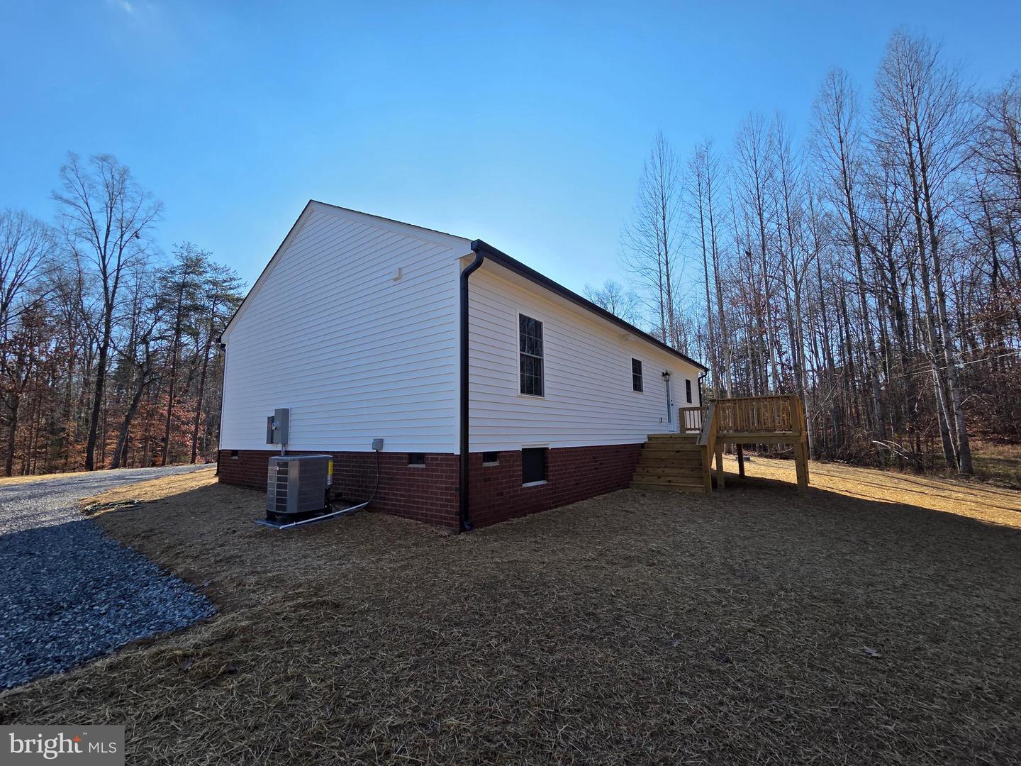 115 BUSBEES POINT RD, BUMPASS, Virginia 23024, 3 Bedrooms Bedrooms, ,2 BathroomsBathrooms,Residential,For sale,115 BUSBEES POINT RD,VALA2008980 MLS # VALA2008980