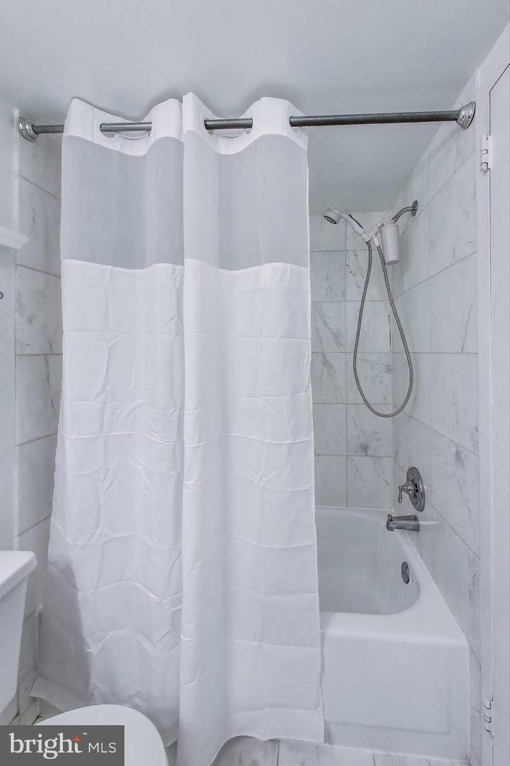 1325 18TH ST NW #1009, WASHINGTON, District Of Columbia 20036, 1 Bedroom Bedrooms, ,1 BathroomBathrooms,Residential,For sale,1325 18TH ST NW #1009,DCDC2233796 MLS # DCDC2233796