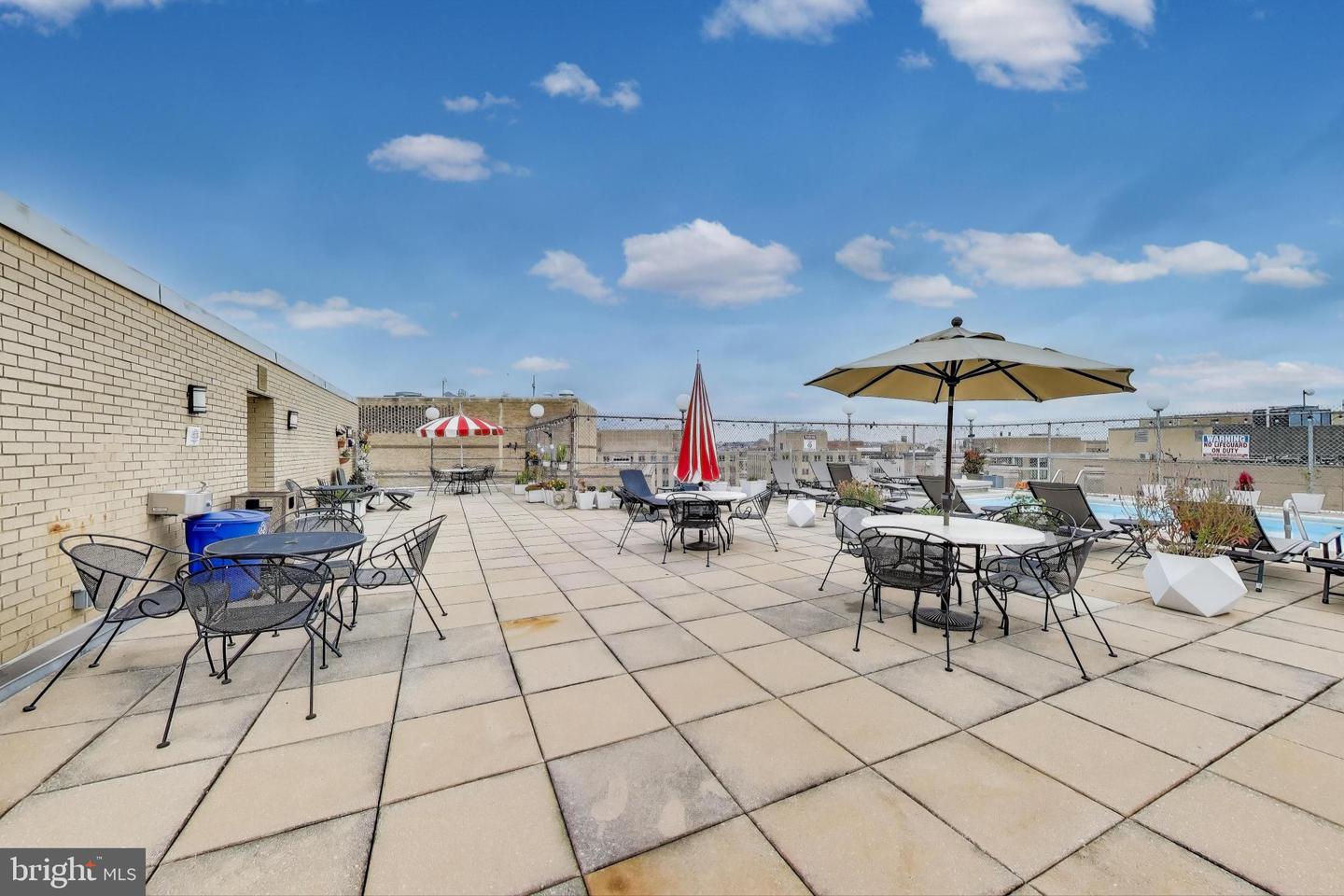 1325 18TH ST NW #1009, WASHINGTON, District Of Columbia 20036, 1 Bedroom Bedrooms, ,1 BathroomBathrooms,Residential,For sale,1325 18TH ST NW #1009,DCDC2233796 MLS # DCDC2233796