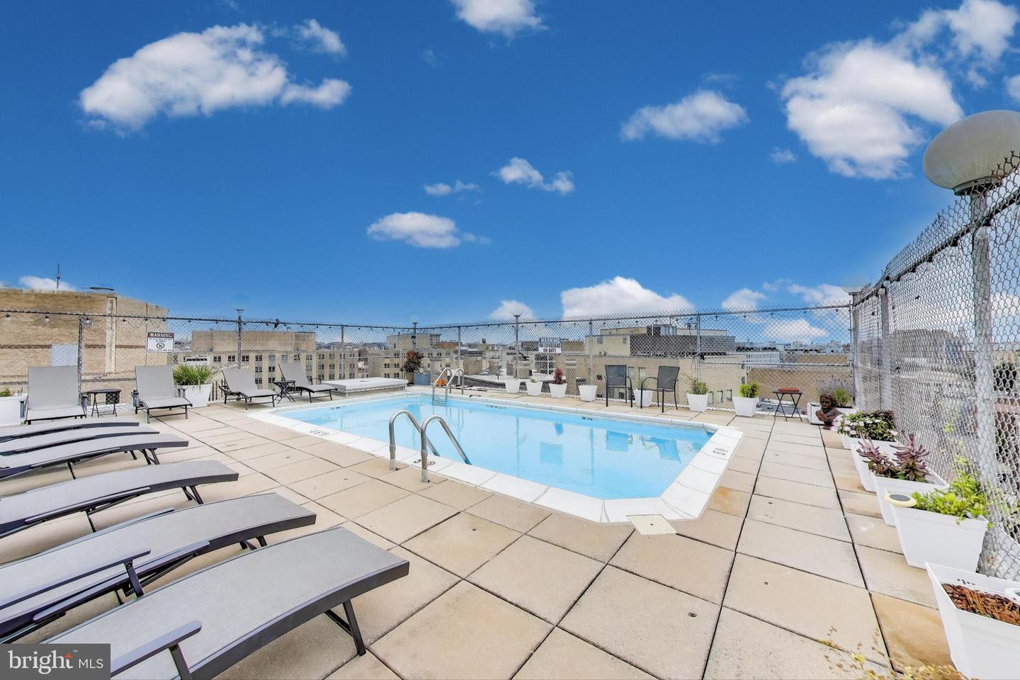 1325 18TH ST NW #1009, WASHINGTON, District Of Columbia 20036, 1 Bedroom Bedrooms, ,1 BathroomBathrooms,Residential,For sale,1325 18TH ST NW #1009,DCDC2233796 MLS # DCDC2233796