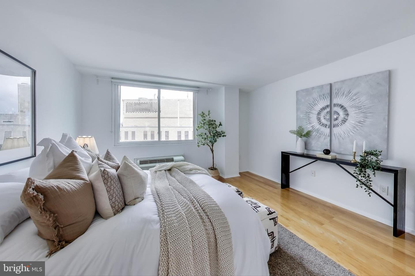 1325 18TH ST NW #1009, WASHINGTON, District Of Columbia 20036, 1 Bedroom Bedrooms, ,1 BathroomBathrooms,Residential,For sale,1325 18TH ST NW #1009,DCDC2233796 MLS # DCDC2233796