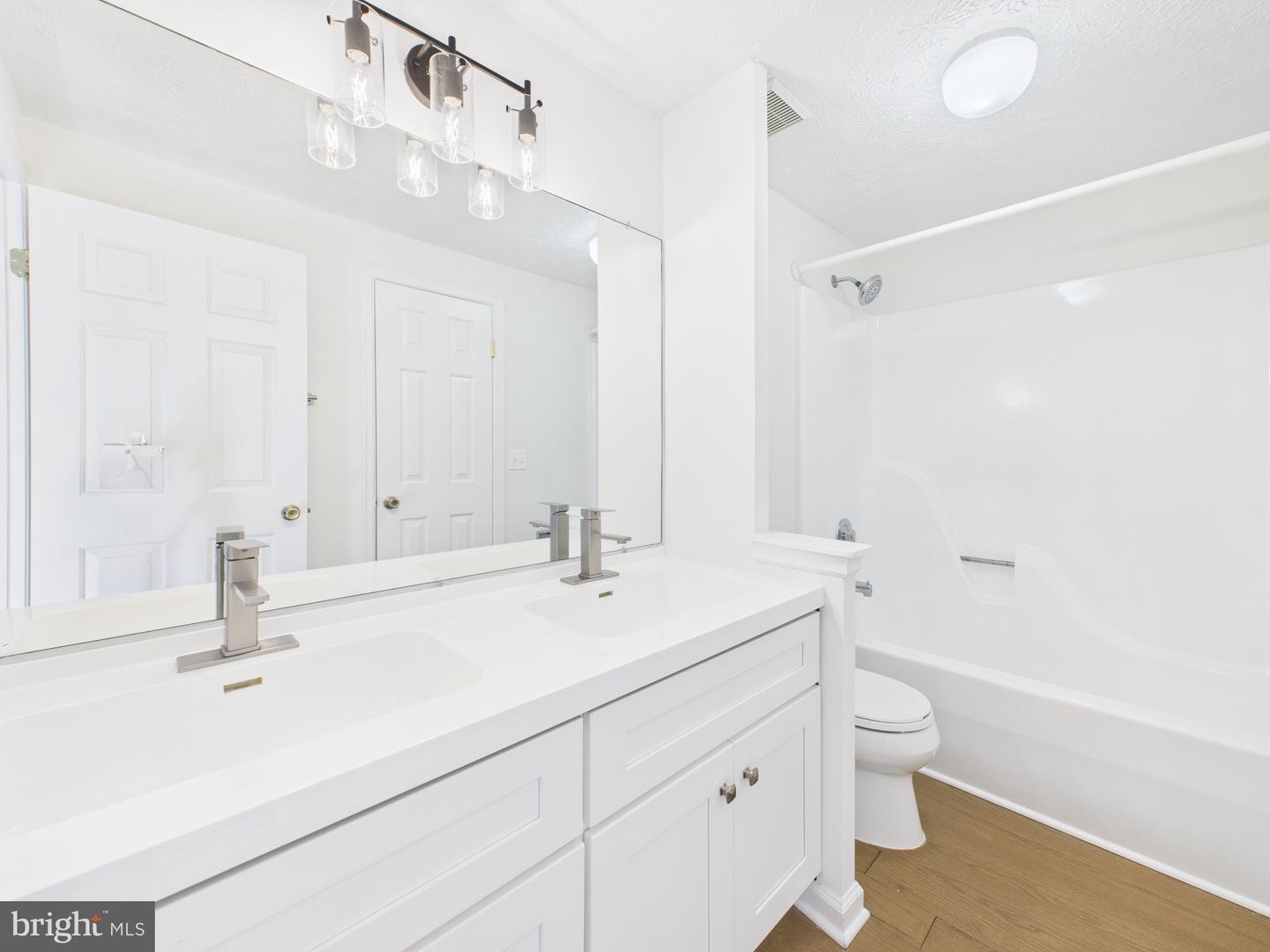 3711 SUMTER CT, FAIRFAX, Virginia 22033, 5 Bedrooms Bedrooms, ,3 BathroomsBathrooms,Residential,For sale,3711 SUMTER CT,VAFX2281424 MLS # VAFX2281424