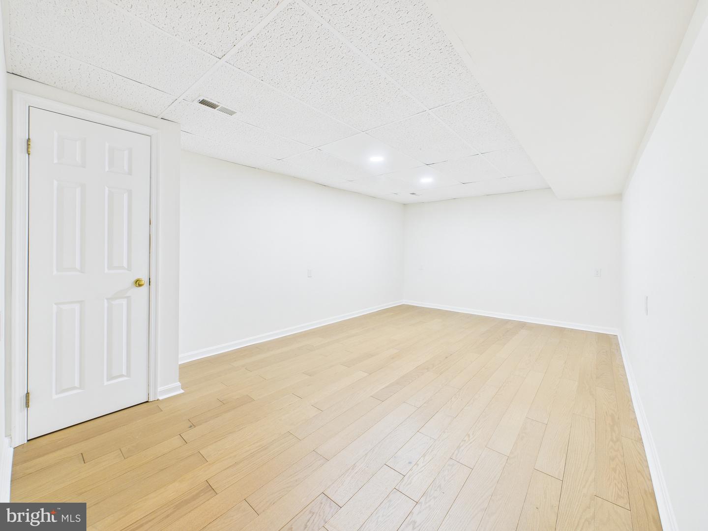 3711 SUMTER CT, FAIRFAX, Virginia 22033, 5 Bedrooms Bedrooms, ,3 BathroomsBathrooms,Residential,For sale,3711 SUMTER CT,VAFX2281424 MLS # VAFX2281424