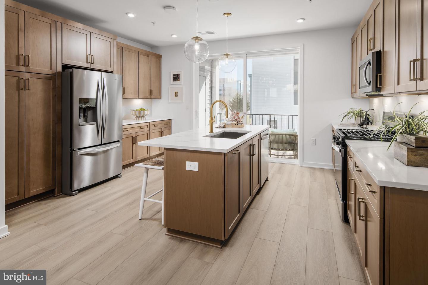 4751 SULLY POINT LN, CHANTILLY, Virginia 20151, 2 Bedrooms Bedrooms, ,2 BathroomsBathrooms,Residential,For sale,4751 SULLY POINT LN,VAFX2281428 MLS # VAFX2281428