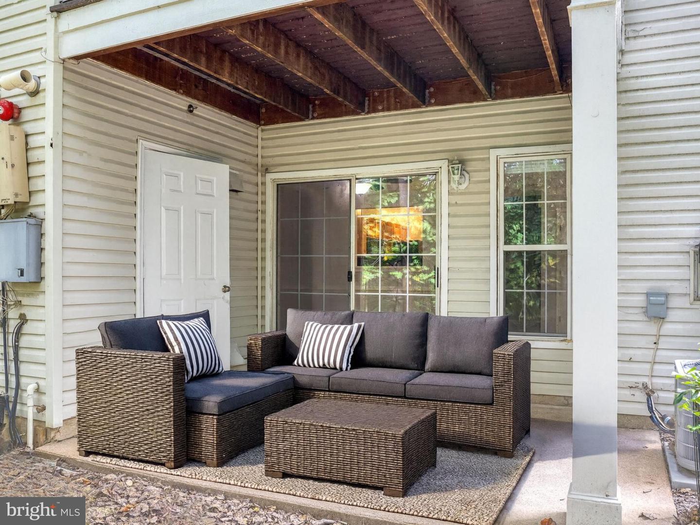 6604 NETTIES LN #1204, ALEXANDRIA, Virginia 22315, 2 Bedrooms Bedrooms, ,2 BathroomsBathrooms,Residential,For sale,6604 NETTIES LN #1204,VAFX2281440 MLS # VAFX2281440