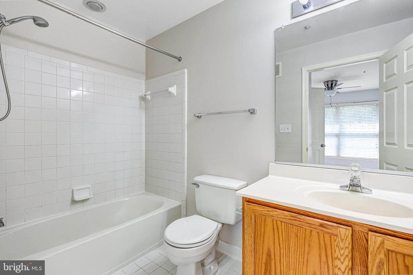 6604 NETTIES LN #1204, ALEXANDRIA, Virginia 22315, 2 Bedrooms Bedrooms, ,2 BathroomsBathrooms,Residential,For sale,6604 NETTIES LN #1204,VAFX2281440 MLS # VAFX2281440