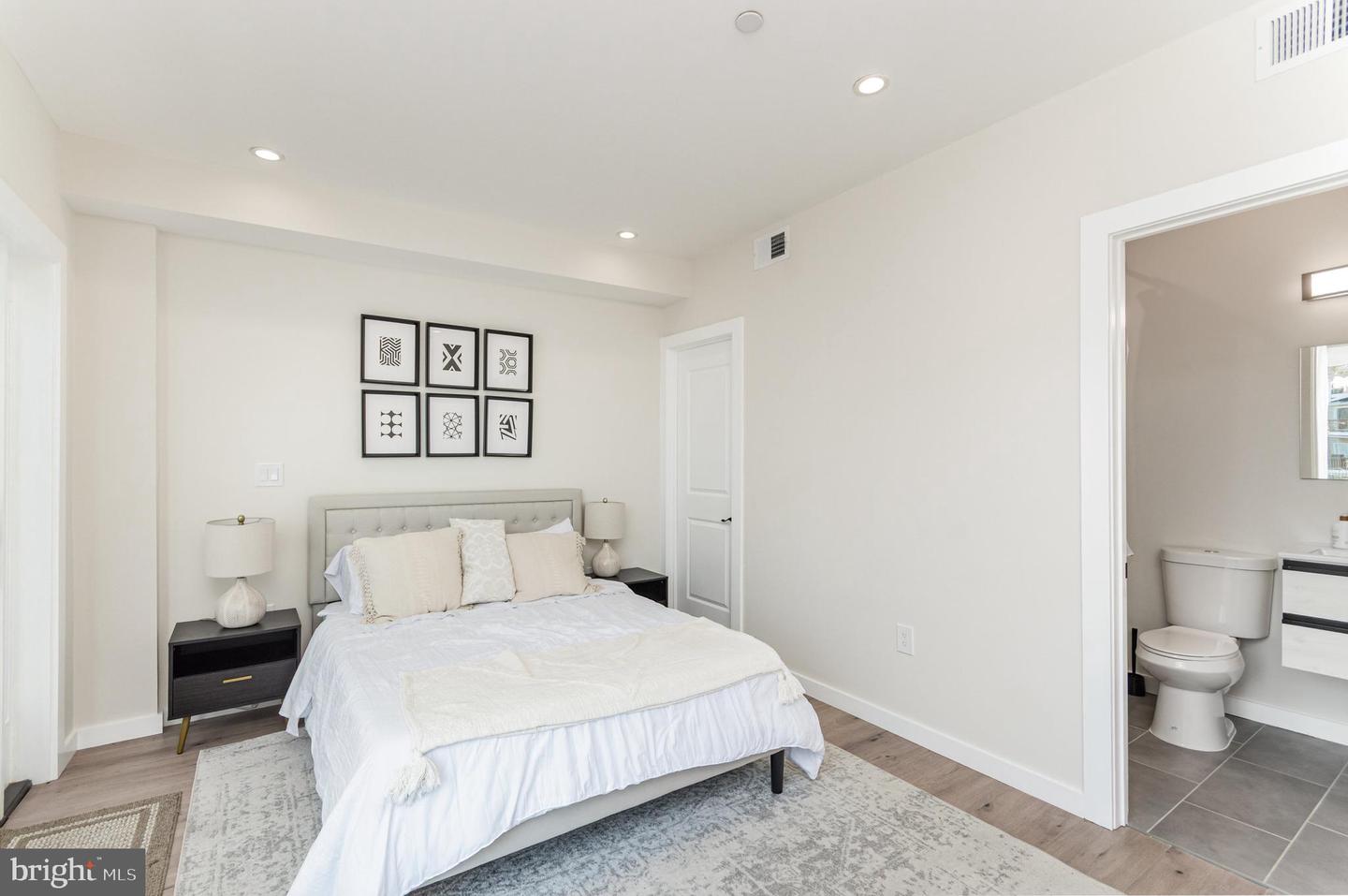 2116 4TH ST NE #A, WASHINGTON, District Of Columbia 20002, 1 Bedroom Bedrooms, ,1 BathroomBathrooms,Residential,For sale,2116 4TH ST NE #A,DCDC2233822 MLS # DCDC2233822