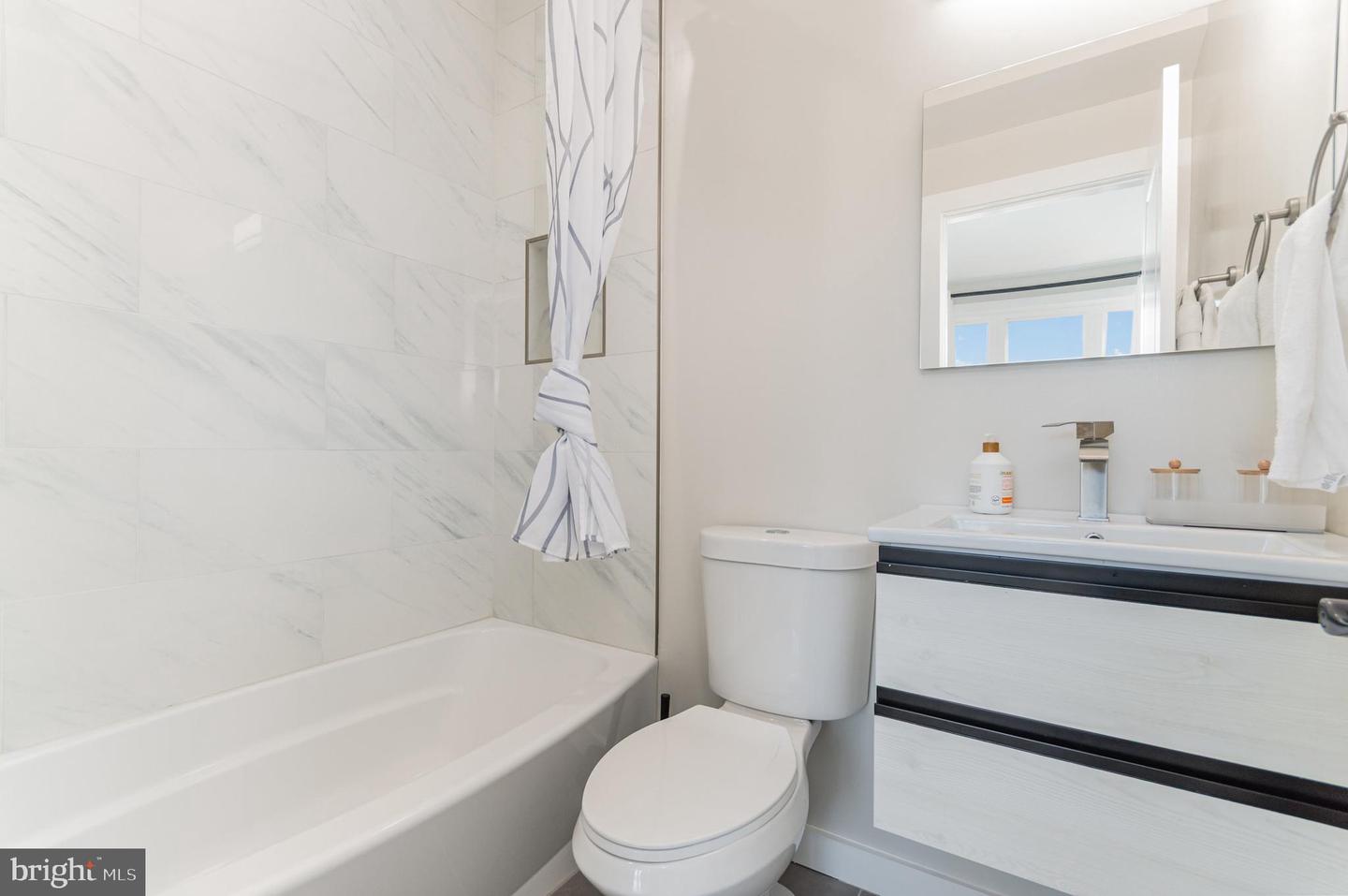 2116 4TH ST NE #A, WASHINGTON, District Of Columbia 20002, 1 Bedroom Bedrooms, ,1 BathroomBathrooms,Residential,For sale,2116 4TH ST NE #A,DCDC2233822 MLS # DCDC2233822