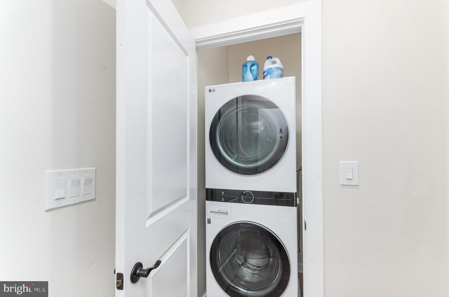 2116 4TH ST NE #A, WASHINGTON, District Of Columbia 20002, 1 Bedroom Bedrooms, ,1 BathroomBathrooms,Residential,For sale,2116 4TH ST NE #A,DCDC2233822 MLS # DCDC2233822