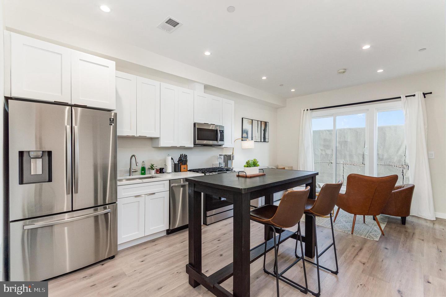 2116 4TH ST NE #A, WASHINGTON, District Of Columbia 20002, 1 Bedroom Bedrooms, ,1 BathroomBathrooms,Residential,For sale,2116 4TH ST NE #A,DCDC2233822 MLS # DCDC2233822