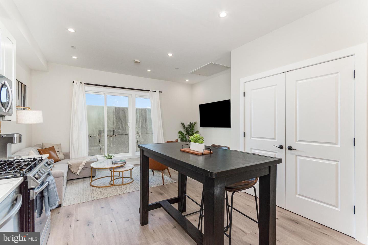 2116 4TH ST NE #A, WASHINGTON, District Of Columbia 20002, 1 Bedroom Bedrooms, ,1 BathroomBathrooms,Residential,For sale,2116 4TH ST NE #A,DCDC2233822 MLS # DCDC2233822