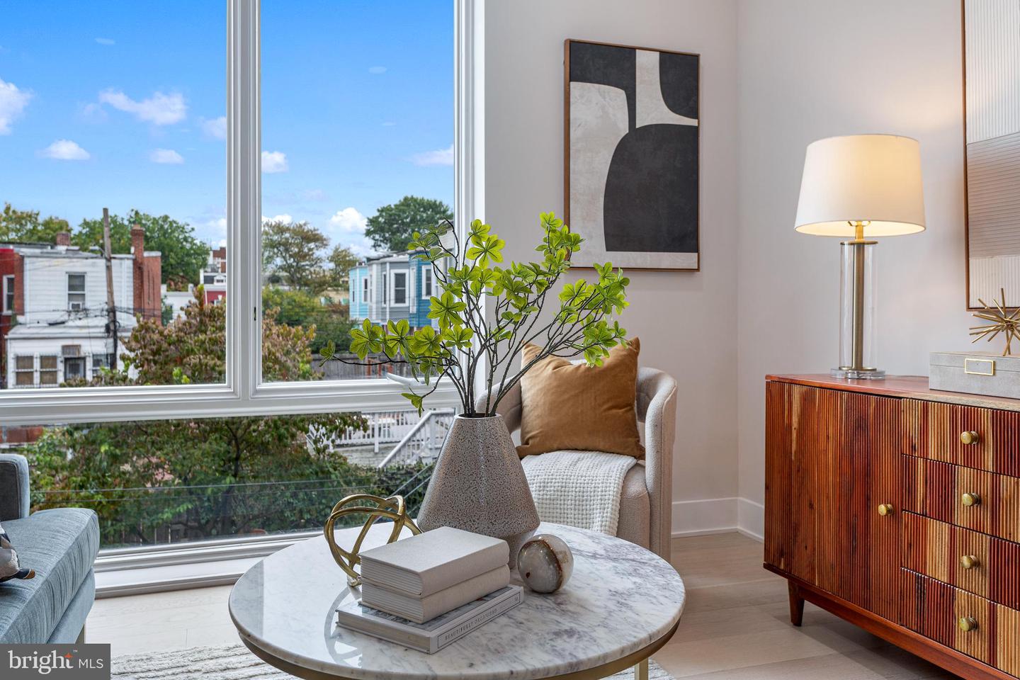 1516 EAST CAPITOL ST NE #B, WASHINGTON, District Of Columbia 20003, 1 Bedroom Bedrooms, ,1 BathroomBathrooms,Residential,For sale,1516 EAST CAPITOL ST NE #B,DCDC2233828 MLS # DCDC2233828