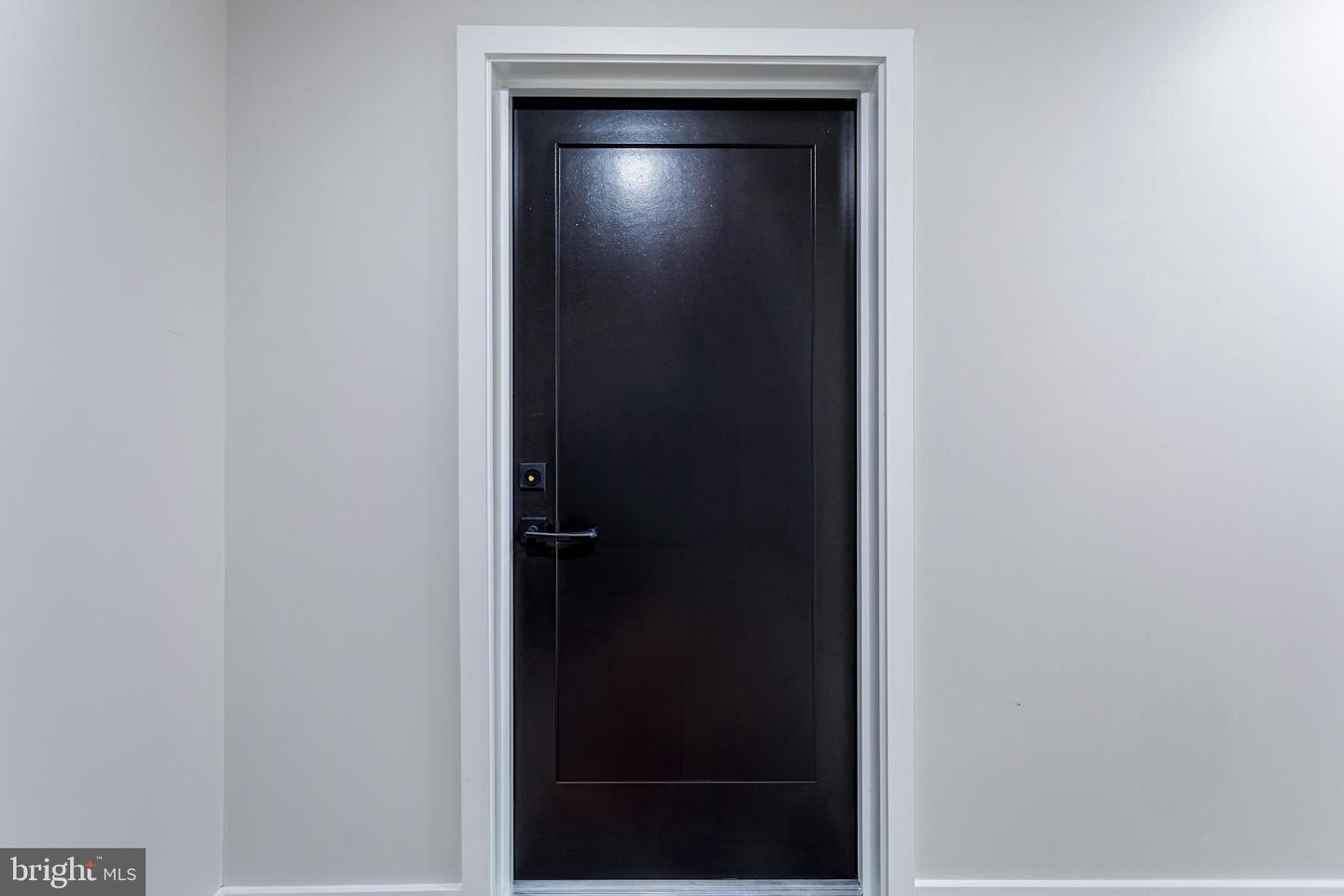 1516 EAST CAPITOL ST NE #B, WASHINGTON, District Of Columbia 20003, 1 Bedroom Bedrooms, ,1 BathroomBathrooms,Residential,For sale,1516 EAST CAPITOL ST NE #B,DCDC2233828 MLS # DCDC2233828