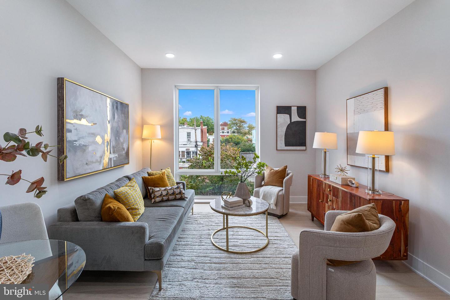 1516 EAST CAPITOL ST NE #B, WASHINGTON, District Of Columbia 20003, 1 Bedroom Bedrooms, ,1 BathroomBathrooms,Residential,For sale,1516 EAST CAPITOL ST NE #B,DCDC2233828 MLS # DCDC2233828