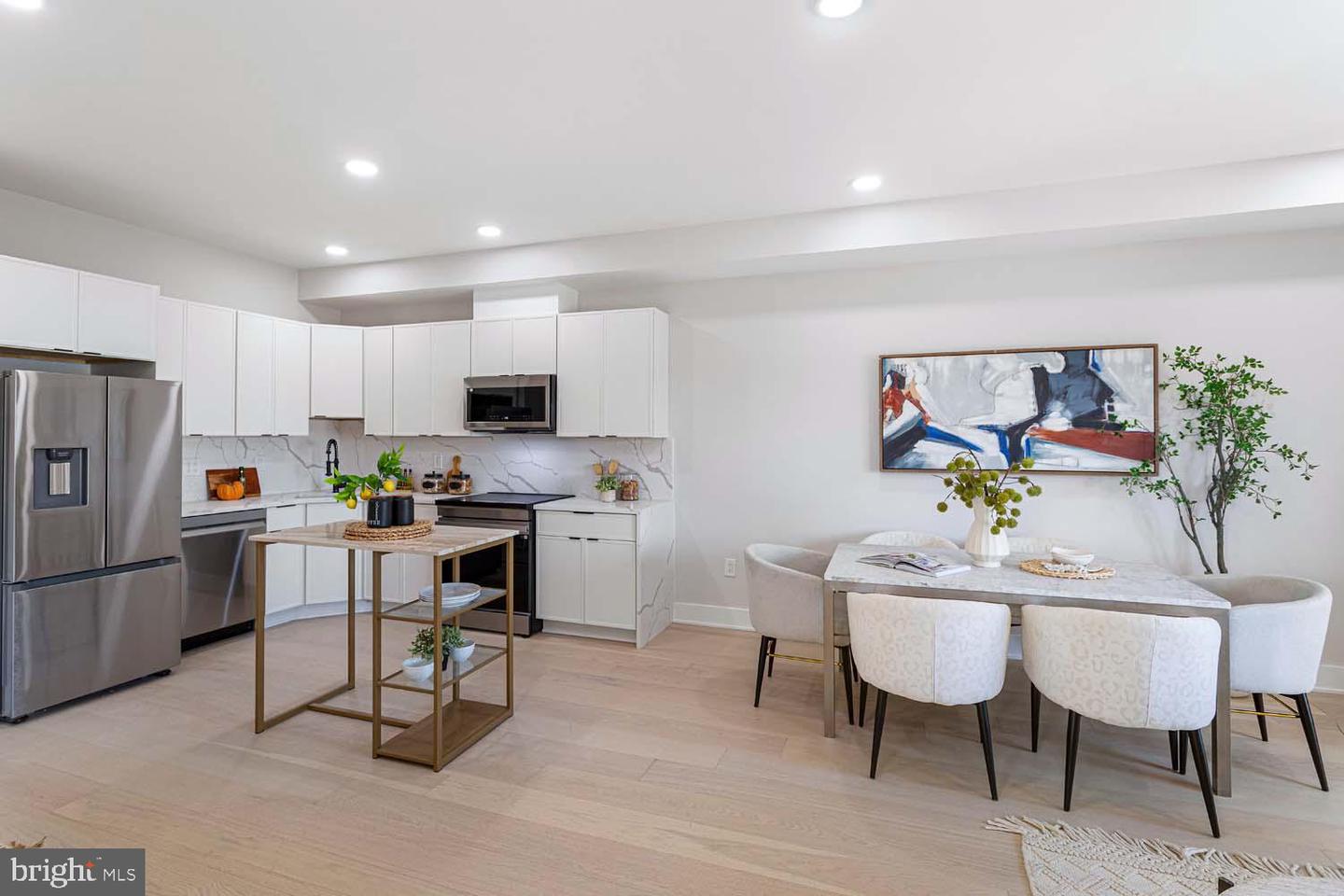 1516 EAST CAPITOL ST NE #15, WASHINGTON, District Of Columbia 20003, 2 Bedrooms Bedrooms, ,2 BathroomsBathrooms,Residential,For sale,1516 EAST CAPITOL ST NE #15,DCDC2233832 MLS # DCDC2233832