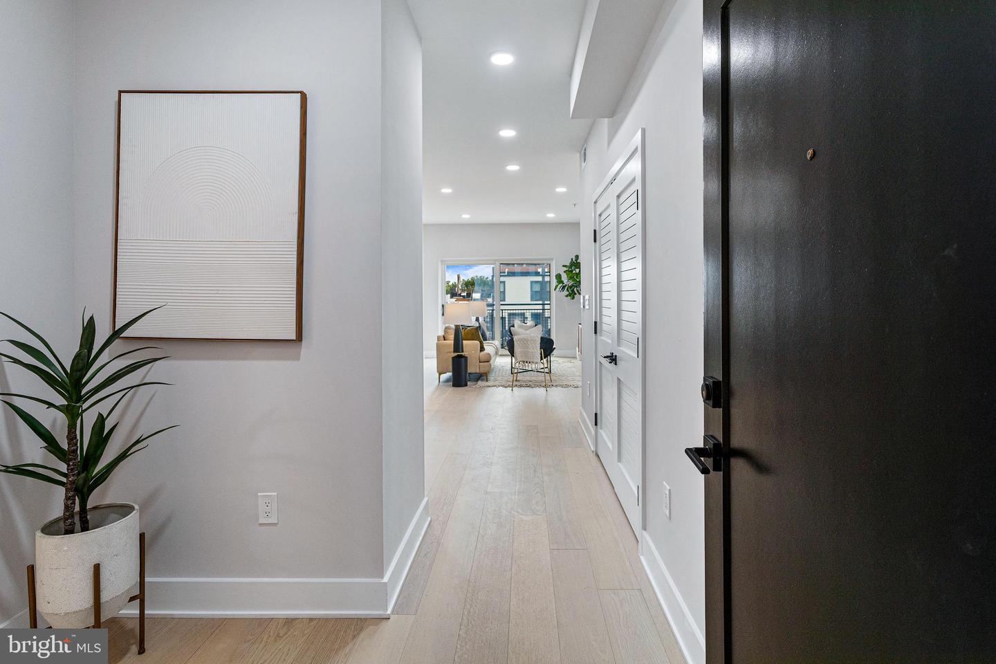 1516 EAST CAPITOL ST NE #15, WASHINGTON, District Of Columbia 20003, 2 Bedrooms Bedrooms, ,2 BathroomsBathrooms,Residential,For sale,1516 EAST CAPITOL ST NE #15,DCDC2233832 MLS # DCDC2233832