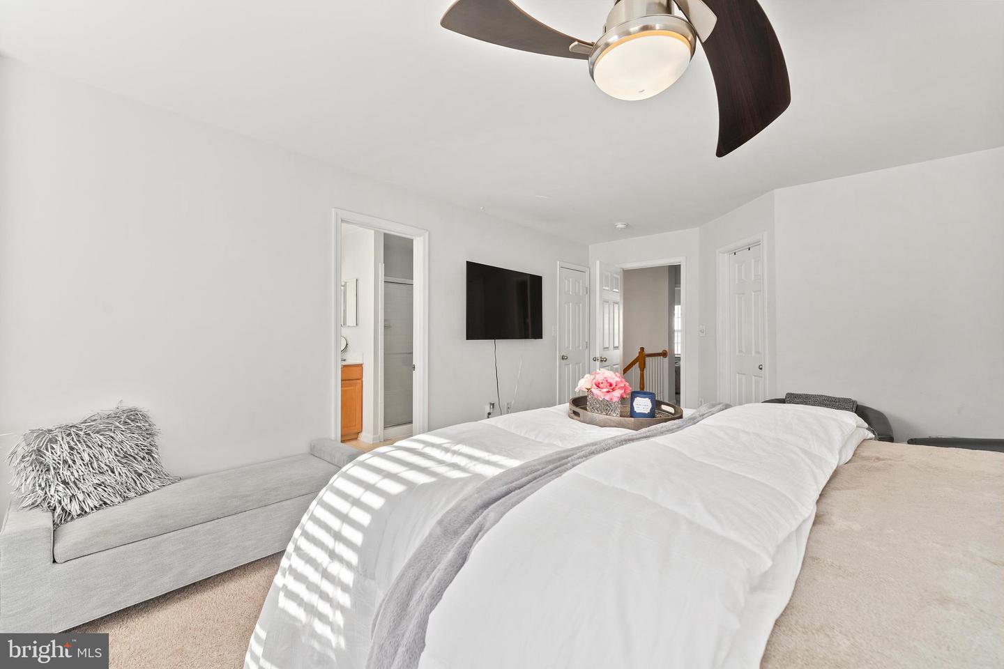 1408 WILCOX AVE, FREDERICKSBURG, Virginia 22401, 4 Bedrooms Bedrooms, ,3 BathroomsBathrooms,Residential,For sale,1408 WILCOX AVE,VAFB2009372 MLS # VAFB2009372