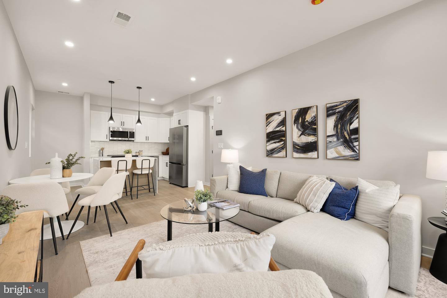 2606 41ST ST NW #1, WASHINGTON, District Of Columbia 20007, 2 Bedrooms Bedrooms, ,2 BathroomsBathrooms,Residential,For sale,2606 41ST ST NW #1,DCDC2233842 MLS # DCDC2233842