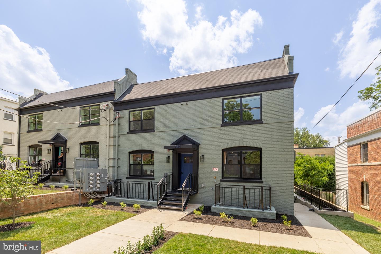 2606 41ST ST NW #1, WASHINGTON, District Of Columbia 20007, 2 Bedrooms Bedrooms, ,2 BathroomsBathrooms,Residential,For sale,2606 41ST ST NW #1,DCDC2233842 MLS # DCDC2233842