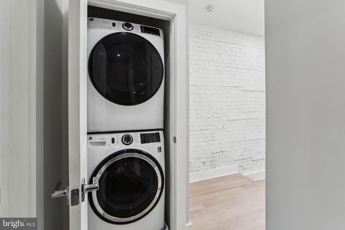 208 WEBSTER ST NW, WASHINGTON, District Of Columbia 20011, 4 Bedrooms Bedrooms, ,3 BathroomsBathrooms,Residential,For sale,208 WEBSTER ST NW,DCDC2233848 MLS # DCDC2233848