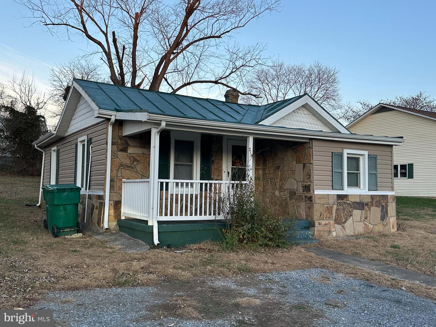 219 SEVENTH AVE, LURAY, Virginia 22835, 2 Bedrooms Bedrooms, ,1 BathroomBathrooms,Residential,For sale,219 SEVENTH AVE,VAPA2005700 MLS # VAPA2005700 219 SEVENTH AVE, LURAY, Virginia 22835, 2 Bedrooms Bedrooms, ,1 BathroomBathrooms,Residential,For sale,219 SEVENTH AVE,VAPA2005700 MLS # VAPA2005700