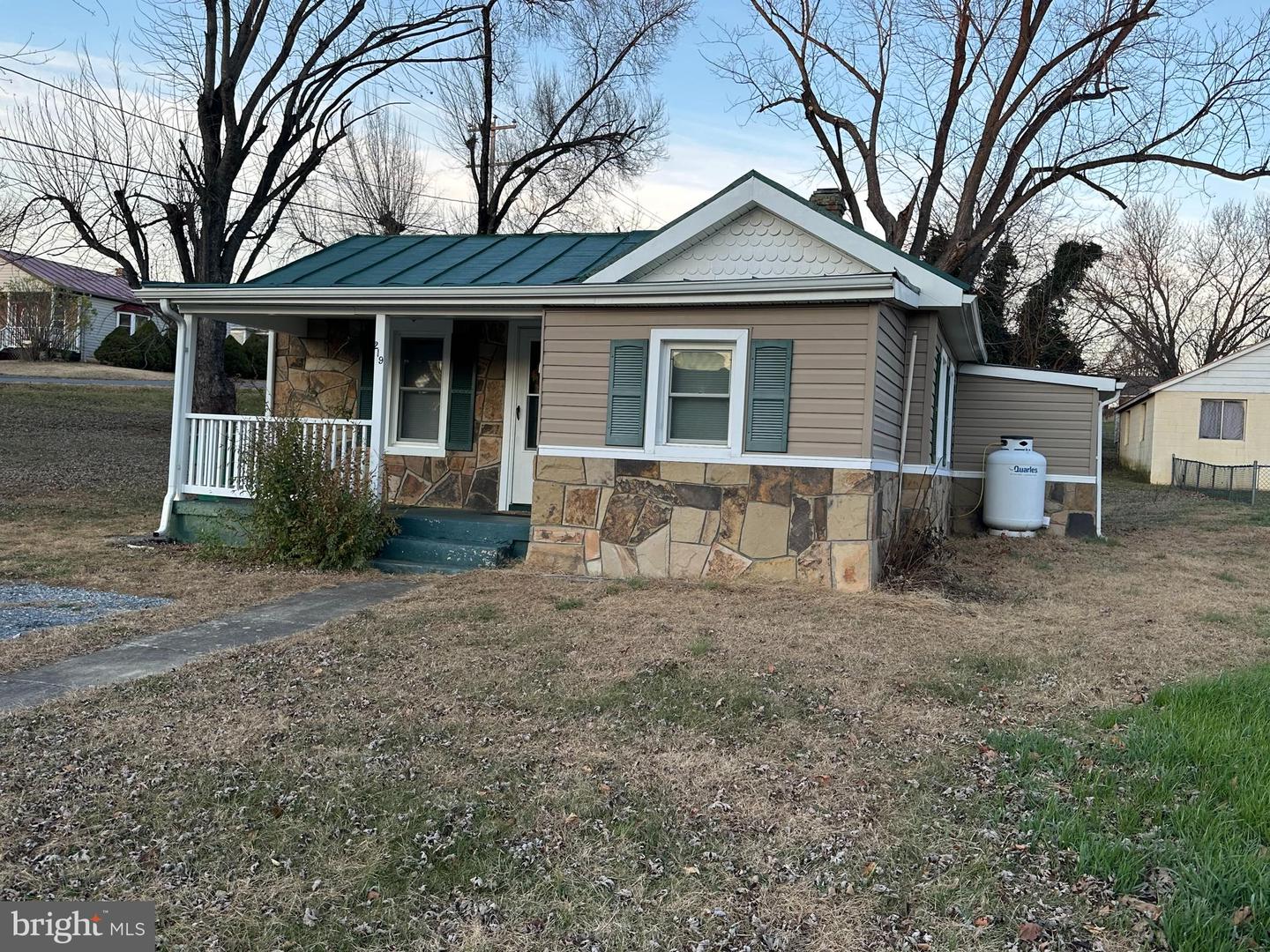 219 SEVENTH AVE, LURAY, Virginia 22835, 2 Bedrooms Bedrooms, ,1 BathroomBathrooms,Residential,For sale,219 SEVENTH AVE,VAPA2005700 MLS # VAPA2005700 219 SEVENTH AVE, LURAY, Virginia 22835, 2 Bedrooms Bedrooms, ,1 BathroomBathrooms,Residential,For sale,219 SEVENTH AVE,VAPA2005700 MLS # VAPA2005700